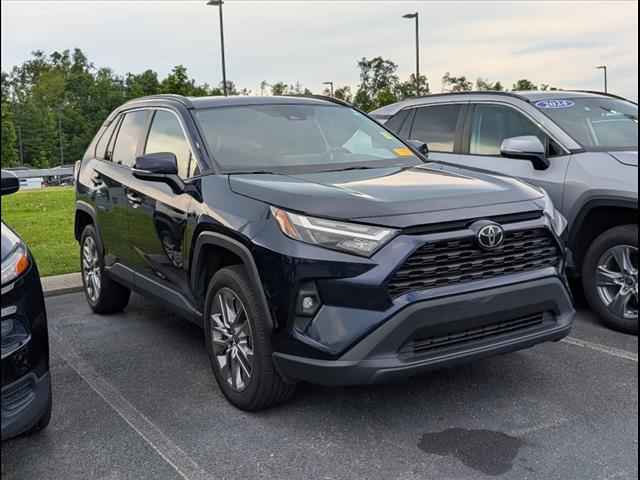 2023 Toyota Corolla Cross XLE 4-door Crossover, B068058, Photo 1