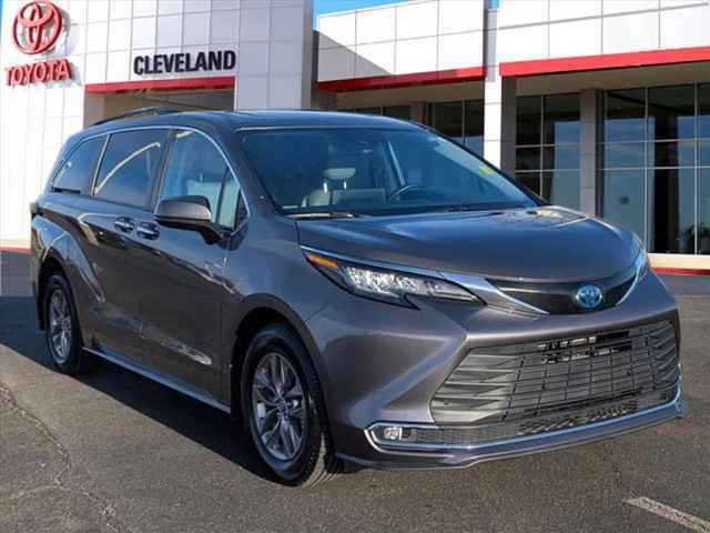 2023 Toyota Sienna XSE FWD 7-Passenger (SE), B148635, Photo 1