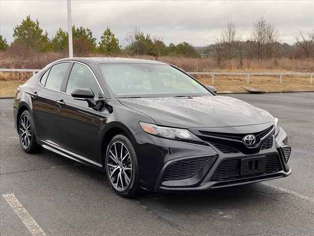 2024 Toyota Camry SE 4-door Sedan, RU42B186, Photo 1