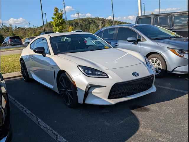 2024 Toyota GR86 Premium 2-door Coupe 6M, R112CQ18, Photo 1