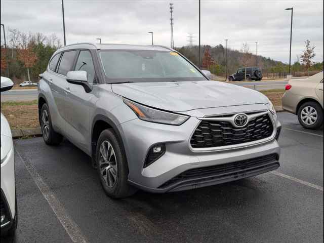 2024 Toyota RAV4 AWD LE 4-door SUV, 240230, Photo 1