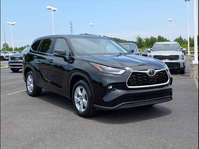 2024 Toyota Highlander AWD LE 4-door SUV, B540140, Photo 1