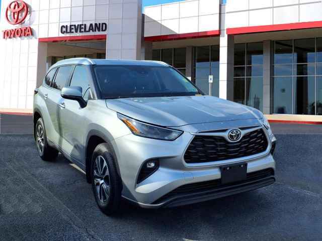 2024 Toyota Highlander XLE AWD, B541719, Photo 1