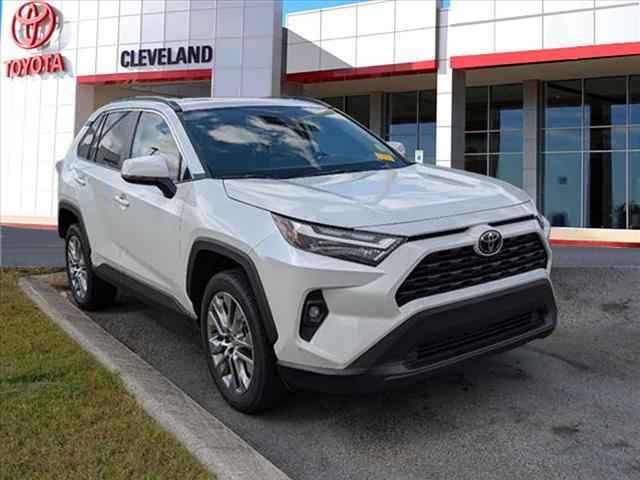 2024 Toyota Corolla Cross XLE 2WD, B114113, Photo 1