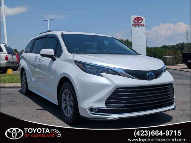 2026 Toyota Sienna AWD XLE 7-Passenger 4-door Mini-Van, TS31E501*O, Photo 1