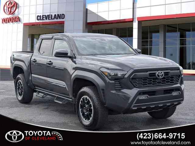 2016 Toyota Tundra 4x2 SR5 4-door CrewMax Cab Pickup SB (5.7L V8 FFV), 260715A, Photo 1