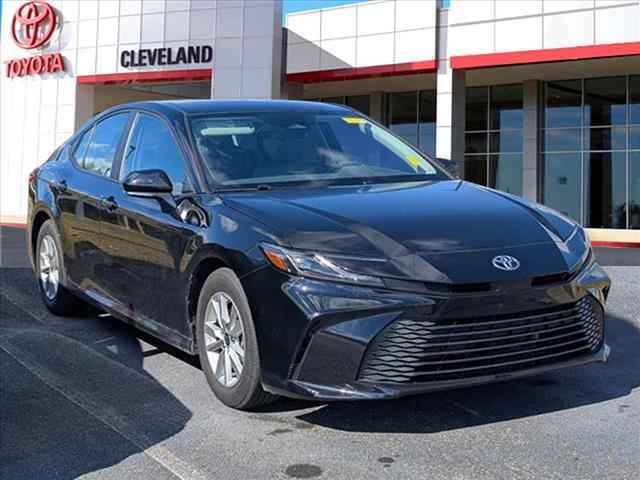 2025 Toyota Camry SE 4-door Sedan, 250418, Photo 1