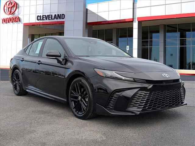 2025 Toyota Camry LE, 251015B, Photo 1