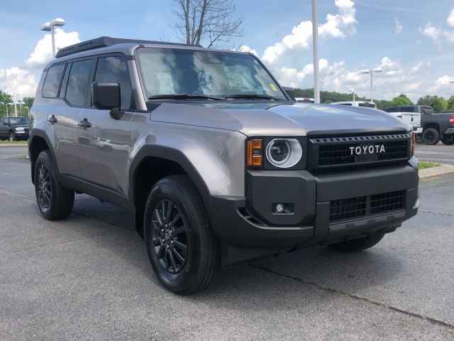 2025 Toyota Land Cruiser 4x4 4-door SUV, 250455, Photo 1