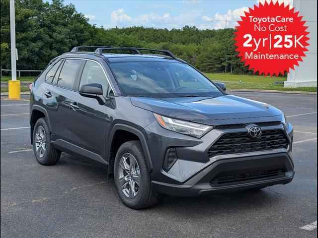 2025 Toyota RAV4 AWD XLE 4-door SUV, 250694, Photo 1