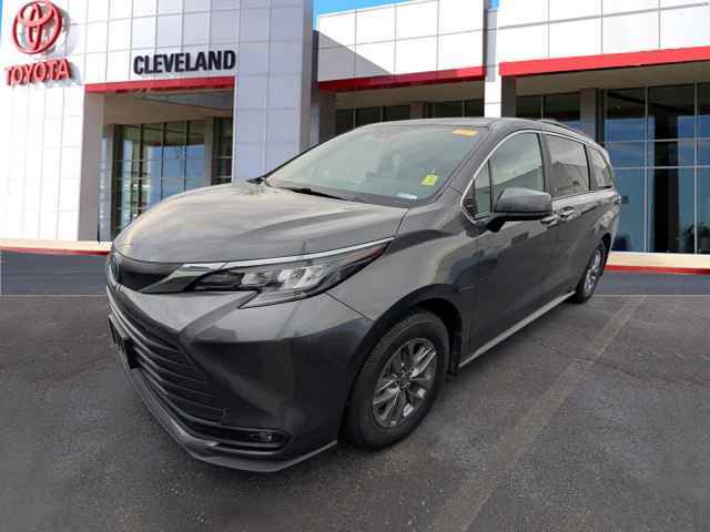 2026 Toyota Sienna Woodland Edition AWD 7-Passenger, TS08B938*O, Photo 1