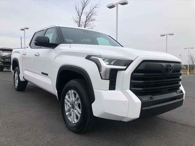 2025 Toyota Tundra 4x4 SR 4-door CrewMax Cab Pickup SB, 250375, Photo 1
