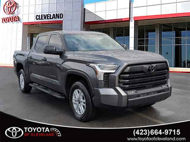 2025 Toyota Tundra 4x4 Platinum 4-door CrewMax Cab Pickup SB, 260041A, Photo 1