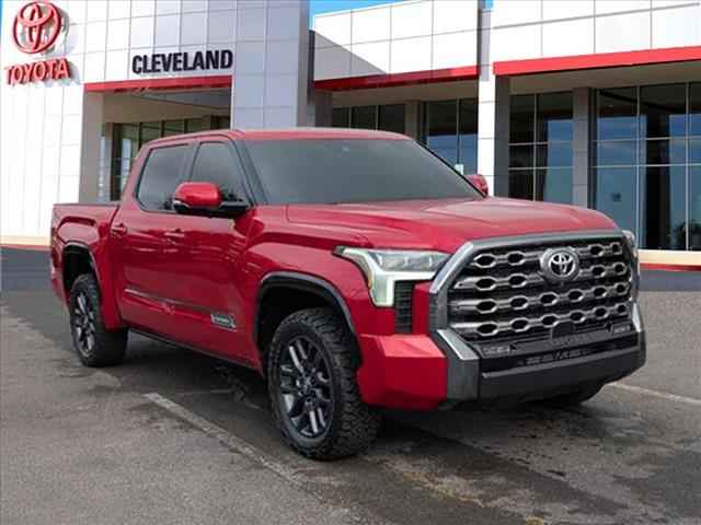 2025 Toyota Tundra 4x4 Platinum 4-door CrewMax Cab Pickup SB, 250132, Photo 1