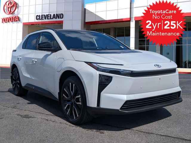 2026 Toyota Corolla Cross XLE 4WD, TV10C478*O, Photo 1