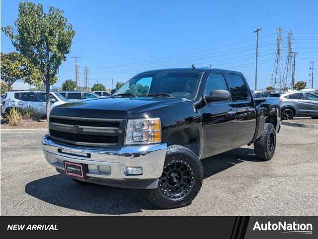 2020 Chevrolet Silverado 1500 2WD Crew Cab 147" Custom, LG224783, Photo 1