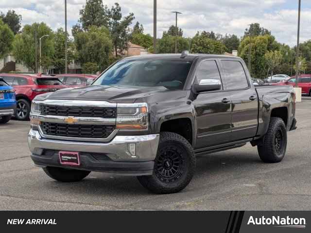 2019 Chevrolet Silverado 1500 4WD Crew Cab 147" LT Trail Boss, KG199729, Photo 1