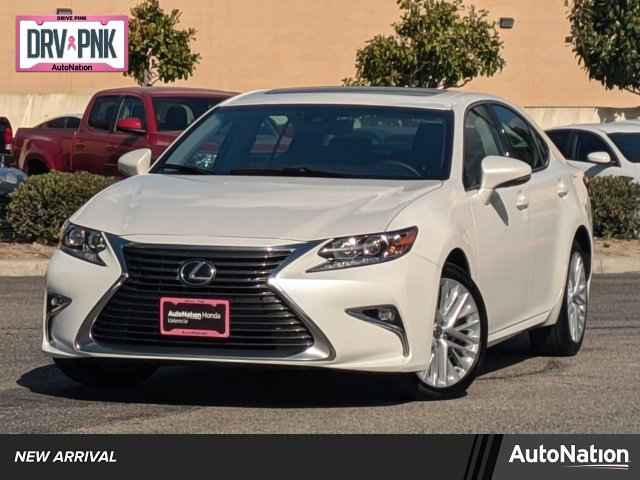 2016 Lexus IS 200t 4-door Sedan, G5030968, Photo 1