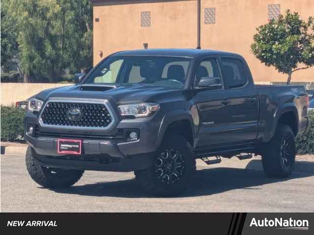 2011 Ford F-150 4WD SuperCrew 145" Lariat, BFC51683, Photo 1