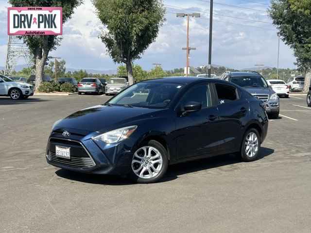 2015 Toyota Camry 4-door Sedan I4 Auto XLE, FR508836, Photo 1