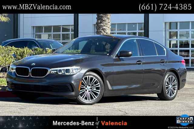 2016 BMW 5 Series 4-door Sedan 535i RWD, 4L736A, Photo 1