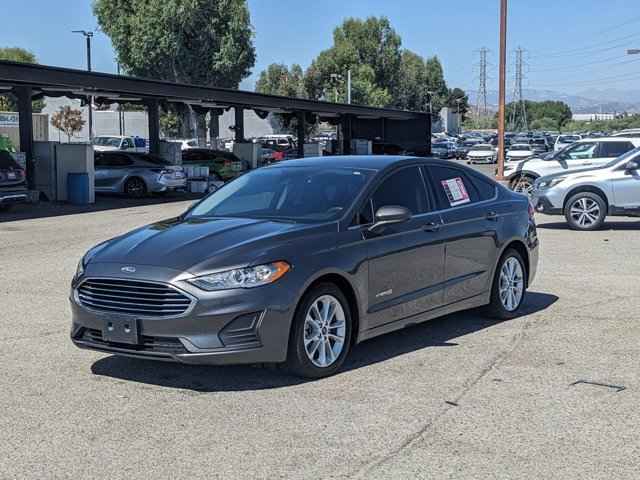 2016 Ford Fusion 4-door Sedan Titanium Hybrid FWD, GR304731A, Photo 1