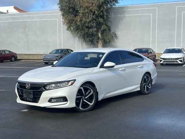 2019 Honda Clarity Plug-In Hybrid Touring Sedan, KC000377, Photo 1