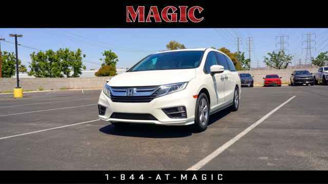2022 Toyota Sienna Platinum FWD 7-Passenger, 124945, Photo 1