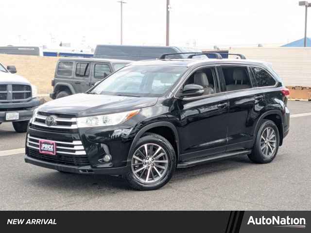 2022 Toyota Highlander LE FWD, NS559704, Photo 1