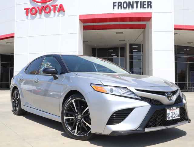 2020 Toyota Camry SE Auto, LU929694P, Photo 1