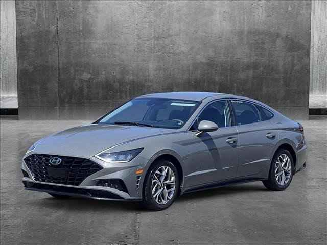 2021 Toyota Camry Hybrid LE CVT, MU549059, Photo 1