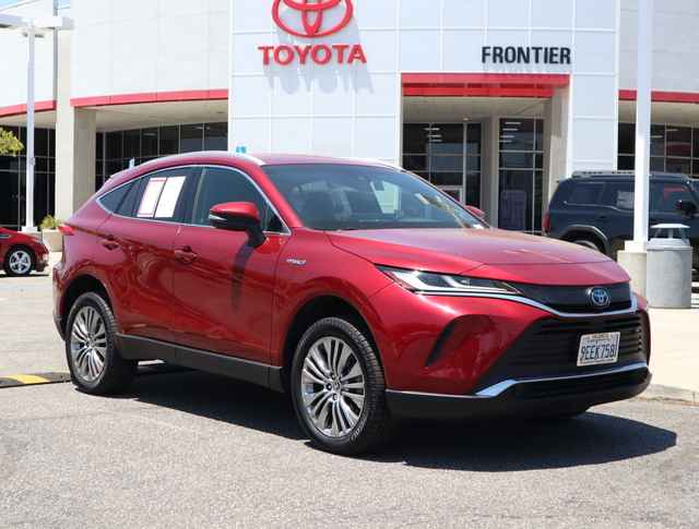 2021 Toyota C-HR LE FWD, M1125211T, Photo 1