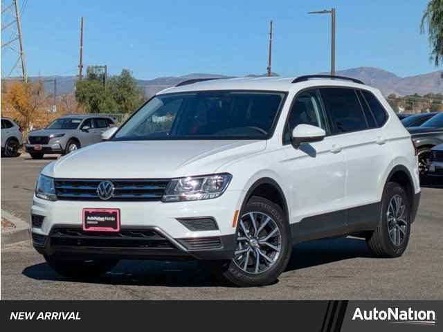 2017 Volkswagen Tiguan 2.0T S FWD, HK028661, Photo 1