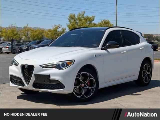 2022 Tesla Model Y Long Range AWD, NF366737, Photo 1