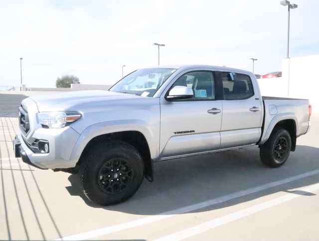 2024 Toyota Tacoma 4WD SR5 Double Cab 5' Bed AT, RM066875, Photo 1