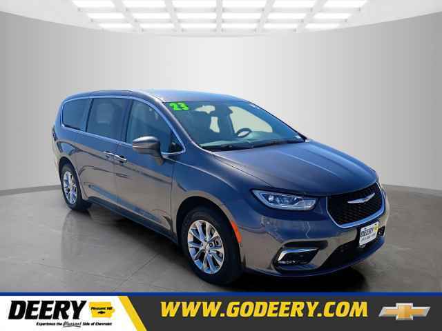 2017 Dodge Grand Caravan SXT Wagon, PB8357, Photo 1