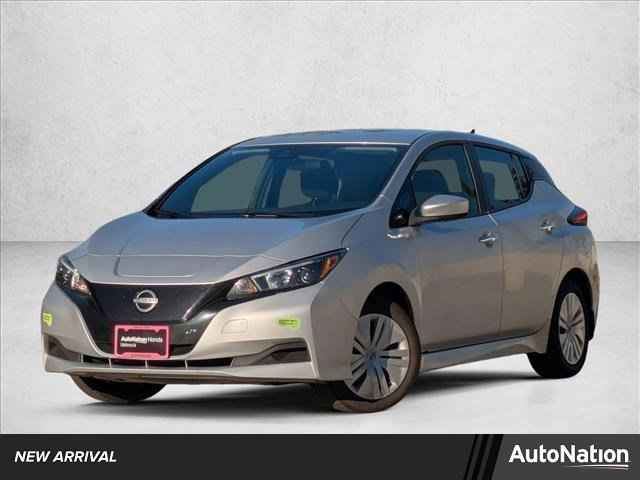 2022 Nissan LEAF SV Hatchback, NC563213, Photo 1