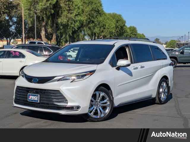 2014 Chrysler Town & Country 4-door Wagon Touring, ER382413, Photo 1