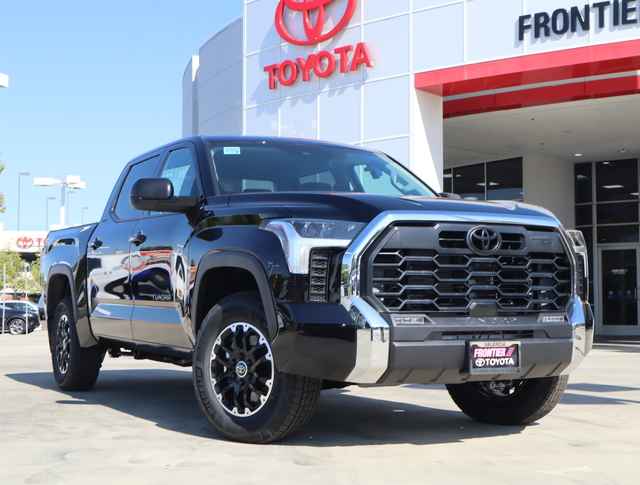 2024 Toyota Tundra Hybrid Platinum Hybrid CrewMax 5.5' Bed, RX042616T, Photo 1
