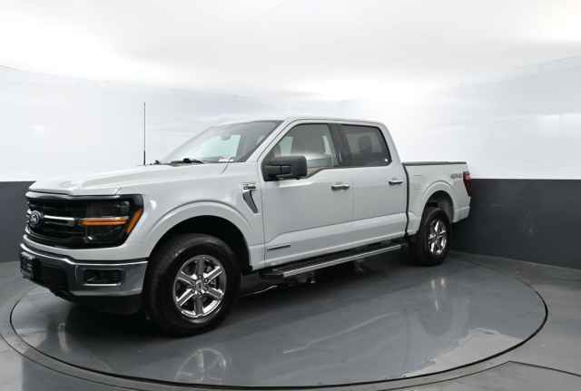 2025 Ford F-150 XLT 4WD SuperCrew 5.5' Box, 17292R, Photo 1