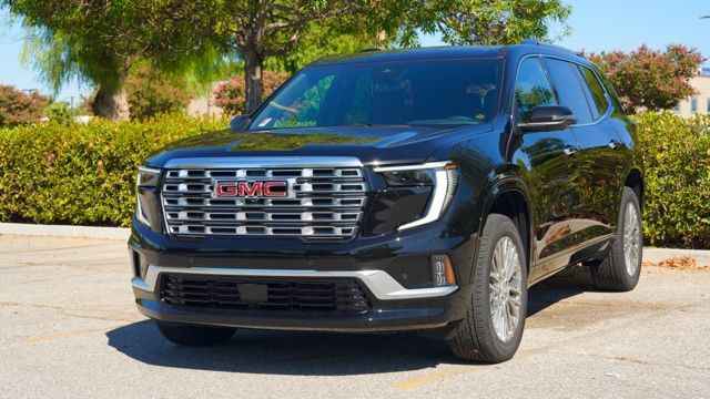 2024 Gmc Acadia FWD 4-door Elevation, 2242451, Photo 1