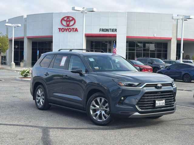 2024 Toyota Rav4 LE FWD, RC257056T, Photo 1