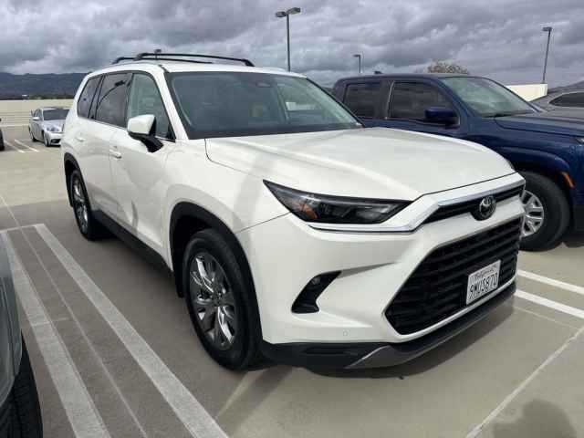 2024 Toyota Corolla Cross XLE 2WD, RV089845T, Photo 1