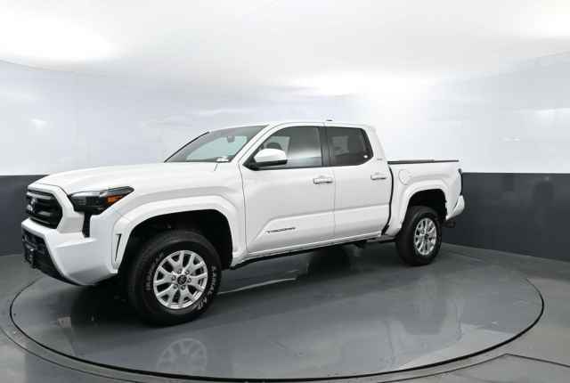 2023 Toyota Tacoma SR5 Double Cab 5' Bed V6 AT, 17958P, Photo 1