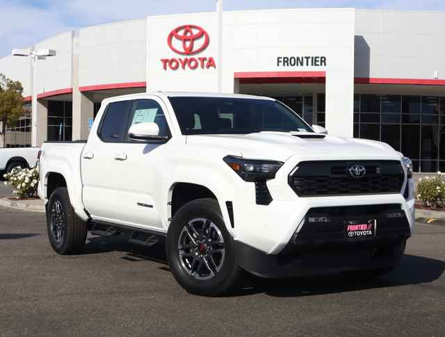 2024 Toyota Tacoma 2WD SR5 Double Cab 5' Bed AT, RM024393, Photo 1