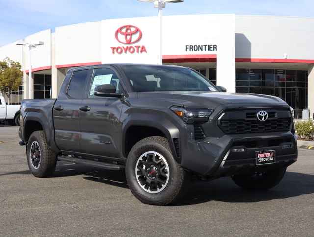 2024 Toyota Tacoma 4WD SR5 Double Cab 5' Bed AT, RM074875, Photo 1