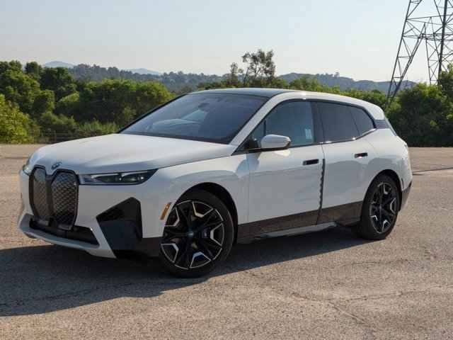 2025 BMW iX xDrive50 Sports Activity Vehicle, SCU80341, Photo 1