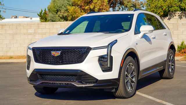 2025 Cadillac Xt4 FWD 4-door Premium Luxury, 2251018, Photo 1