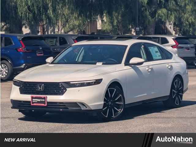 2014 Honda Accord Hybrid 4-door Sedan Touring, EA006845, Photo 1