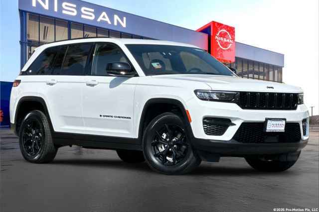 2025 Jeep Grand Cherokee Altitude 4x4, 40465R, Photo 1